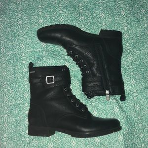 rockport combat boots